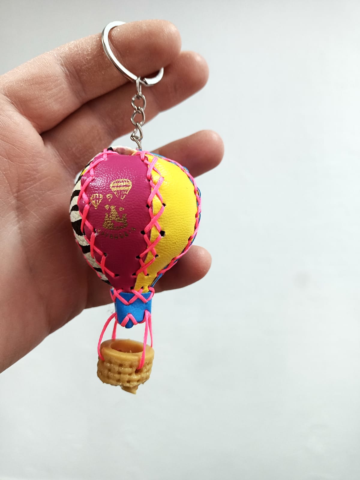 Suhare Hediyelik Kapadokya Balon Desenli Anahtarlık